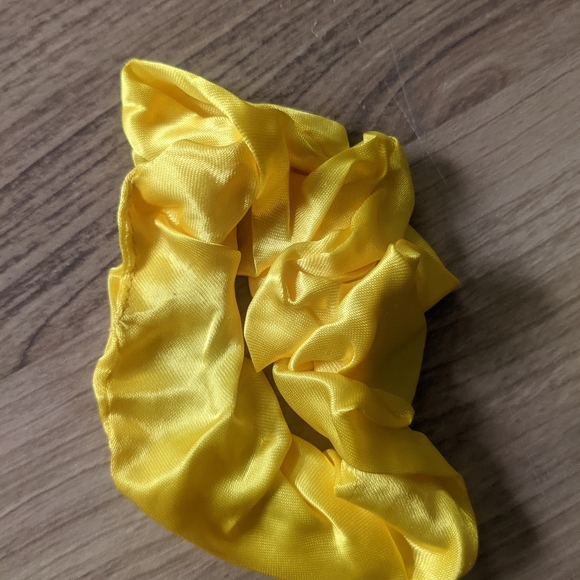 Rainbow scrunchie set of 5 - Picture 5 of 6